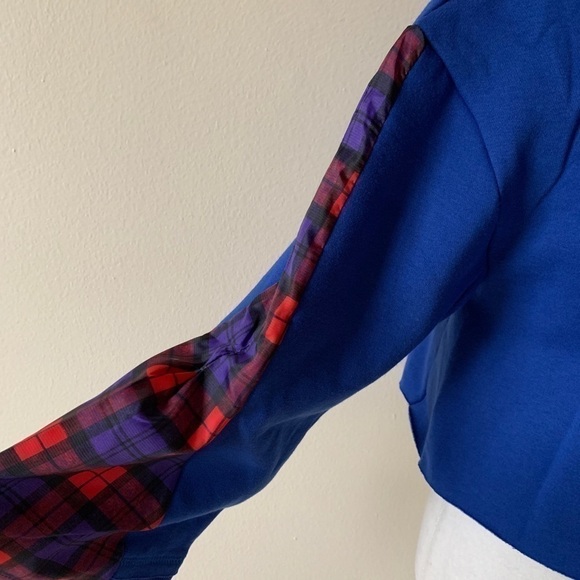 LF bell sleeve crop sweatshirt size XS NWT - Picture 9 of 13